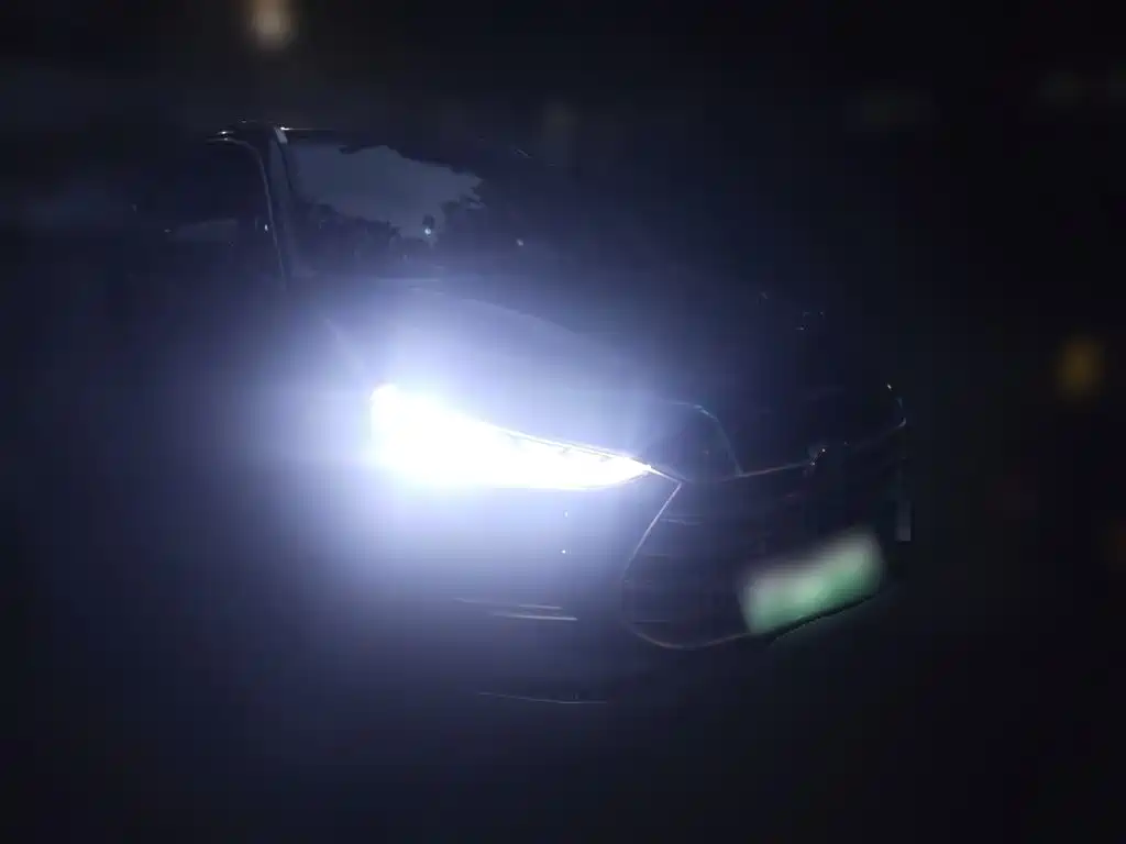 BYD Tang New Energy — миниатюра 3