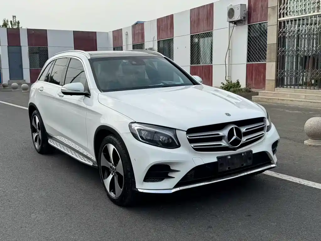 Купить Mercedes-Benz GLC