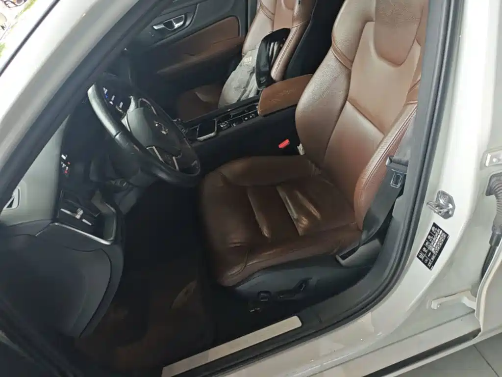 Volvo S60 — миниатюра 15