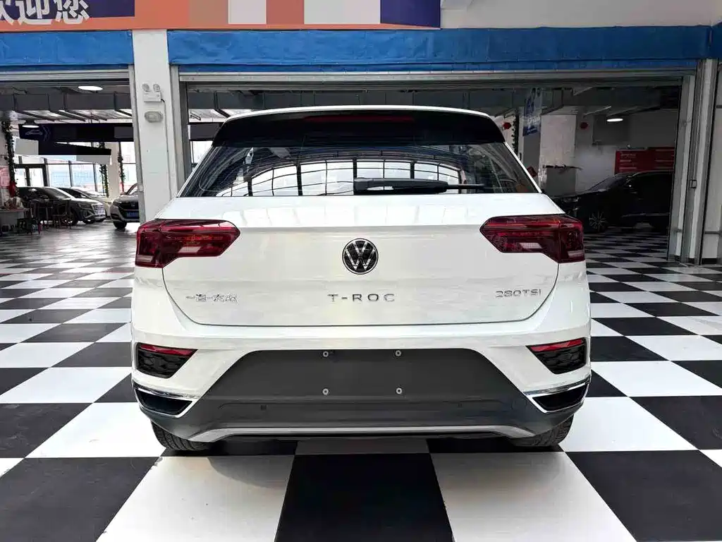 Volkswagen T-Roc — миниатюра 17