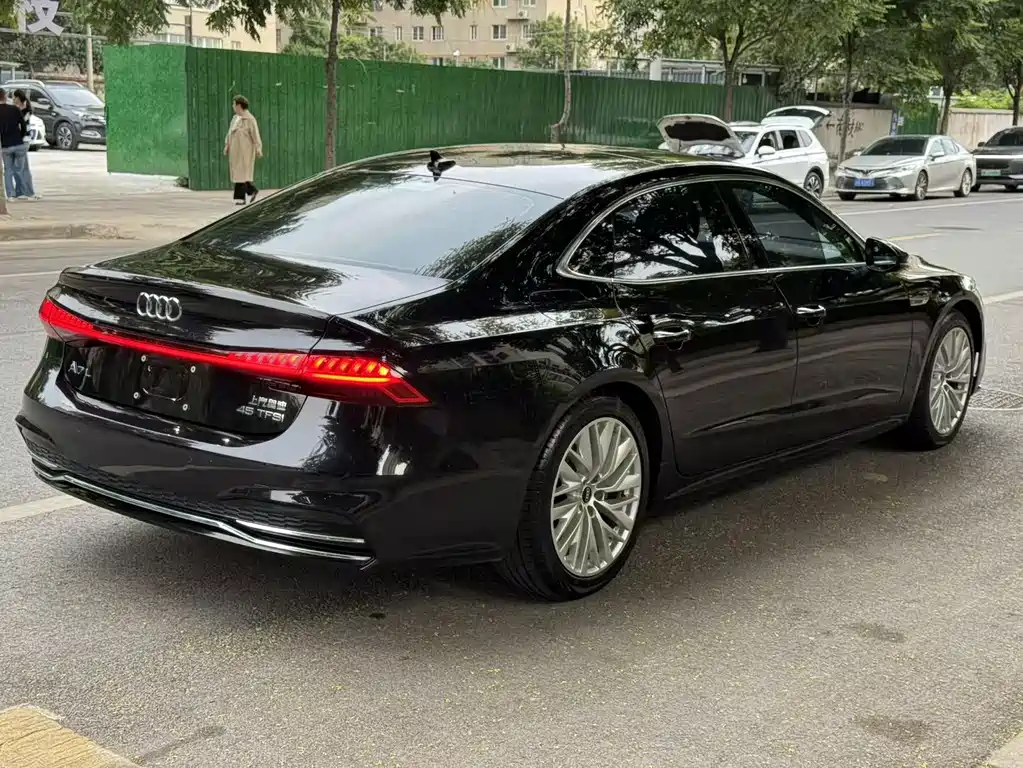 Audi A7L — миниатюра 4