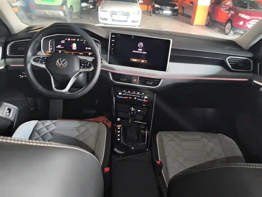 Volkswagen Tayron 2024 300TSI Luxury Plus