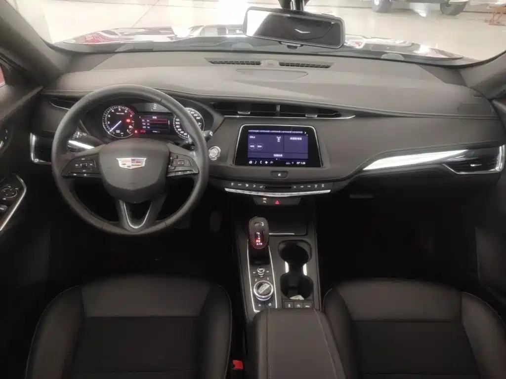 Cadillac XT4 — миниатюра 10