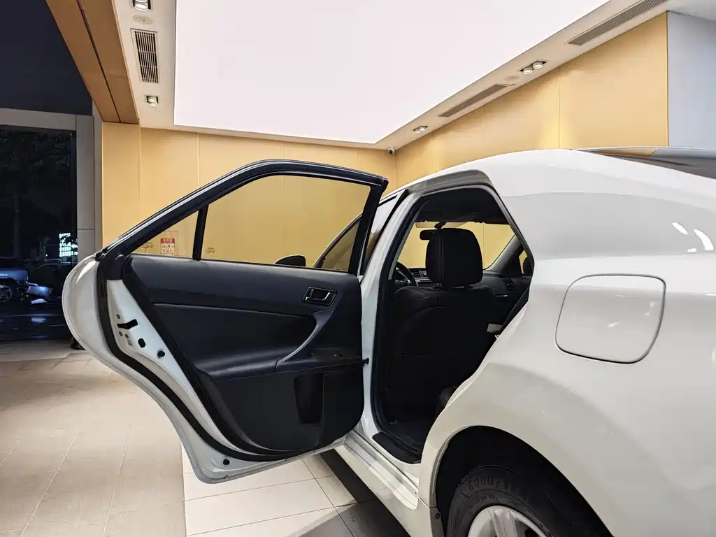Toyota Reiz 2.5S Elite Sharp Edition, фото 22