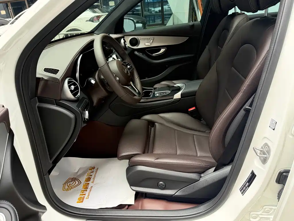 Mercedes-Benz GLC 2022 GLC 260 L 4MATIC