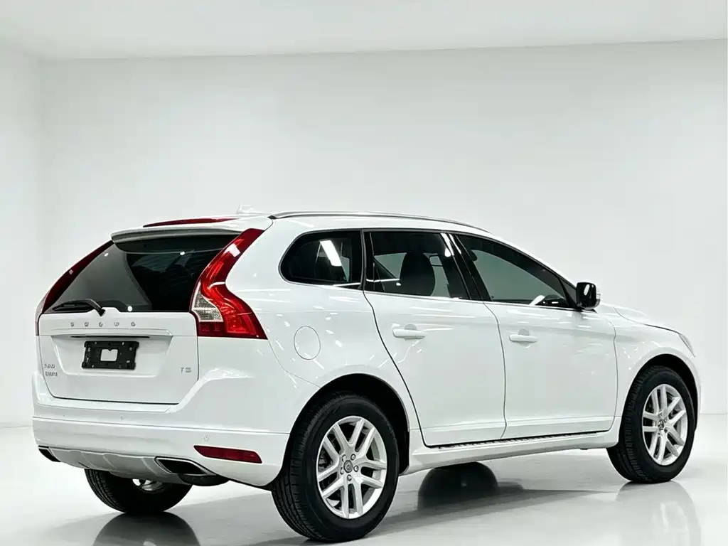 Volvo XC60 — миниатюра 5