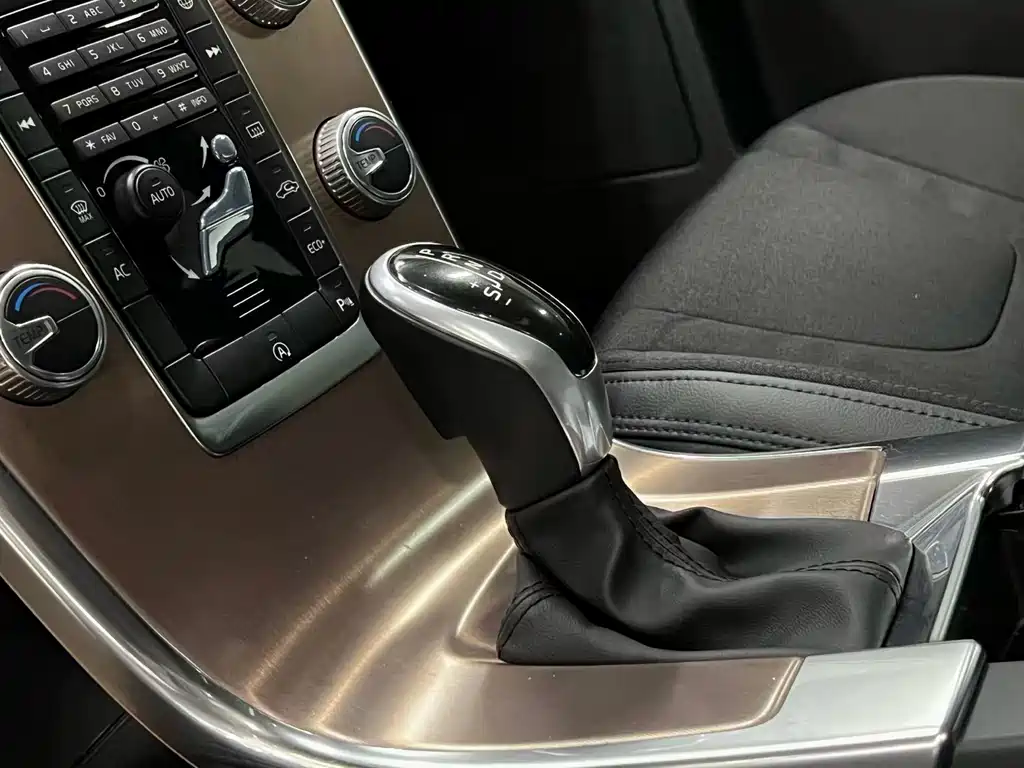 Volvo XC60 — миниатюра 15