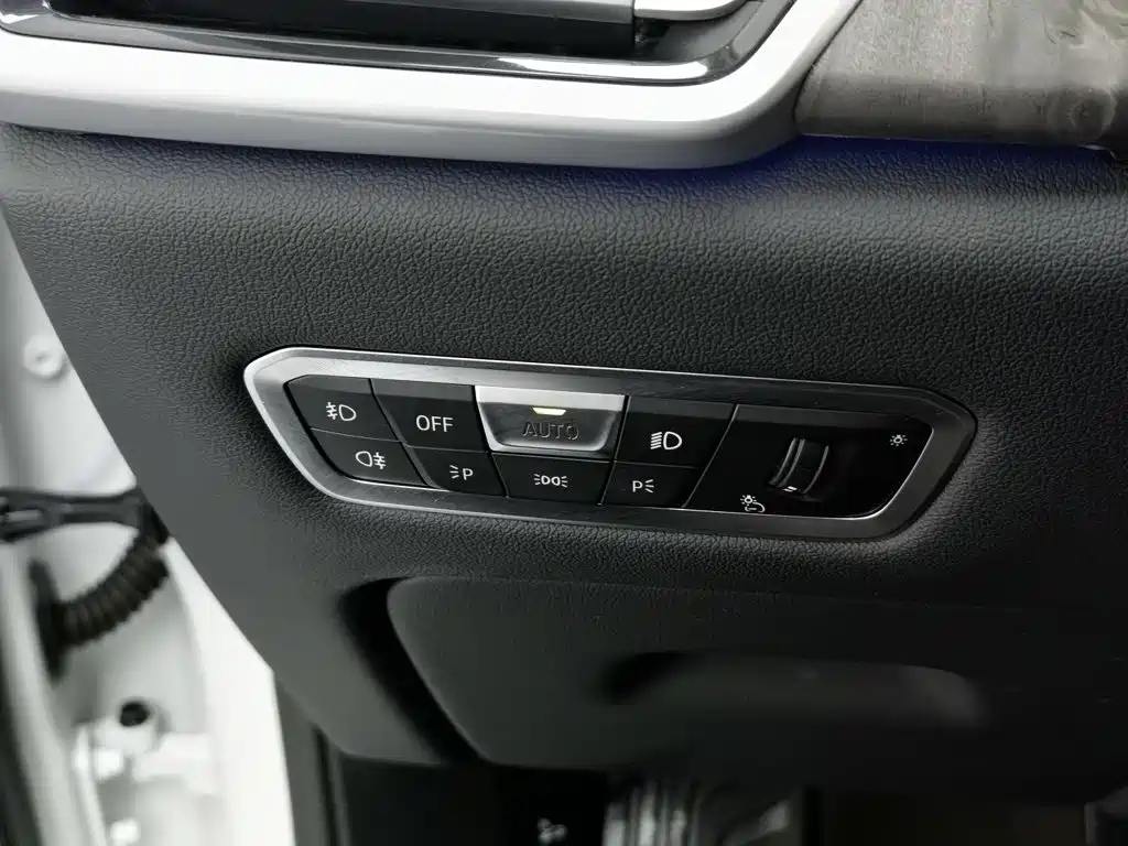 BMW X5 (Import) — миниатюра 21