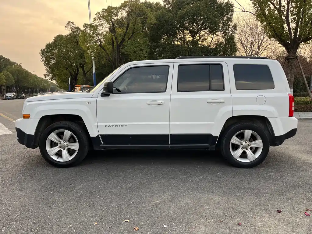 Jeep Patriot — миниатюра 4