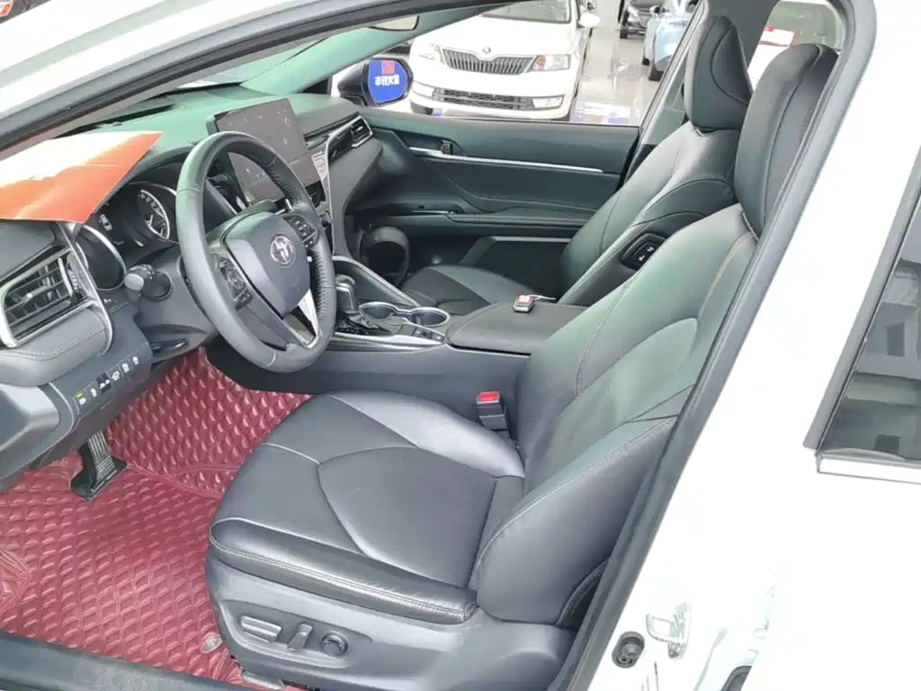 Toyota Camry — миниатюра 15