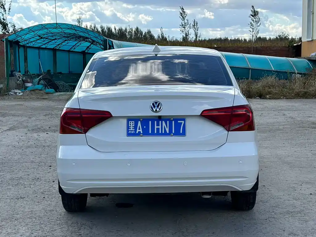 Volkswagen Jetta — миниатюра 5