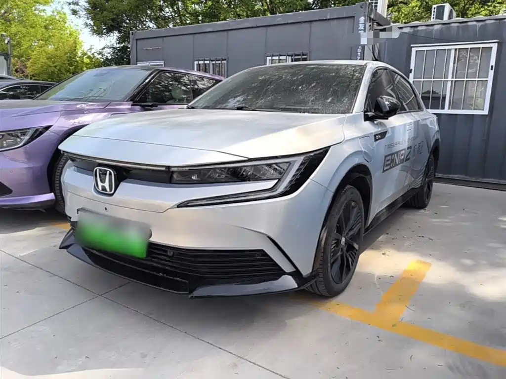 Honda e:NP2 2024