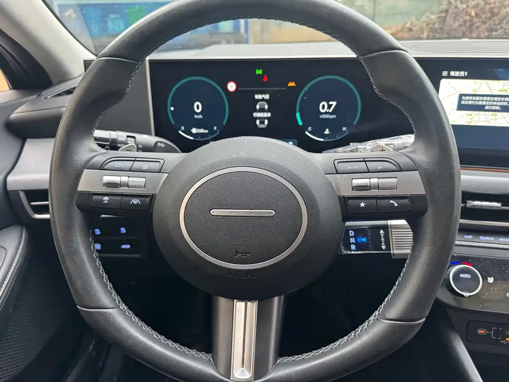Hyundai Sonata — миниатюра 15