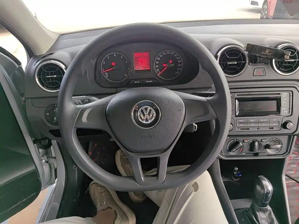 Volkswagen Jetta — миниатюра 11