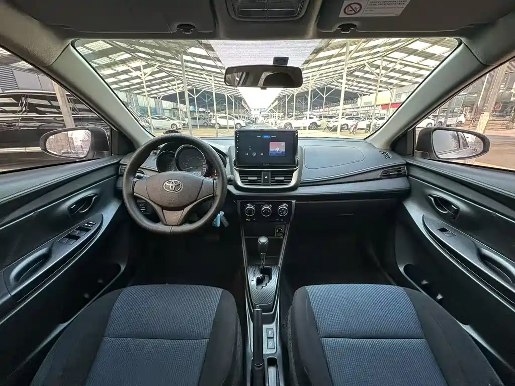 TOYOTA YARIS L TO ENJOY