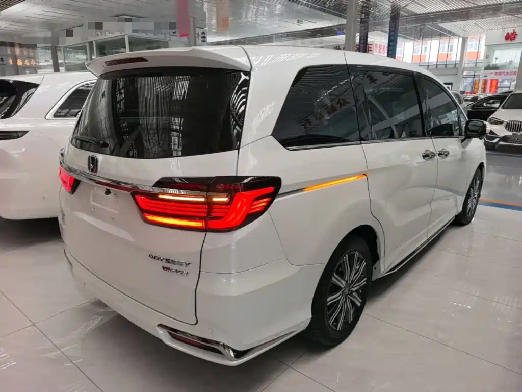Honda Odyssey — миниатюра 7