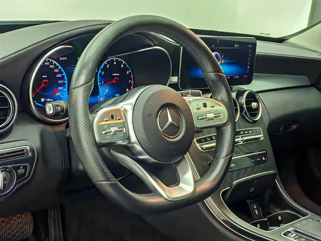 Mercedes-Benz C-Class — миниатюра 10