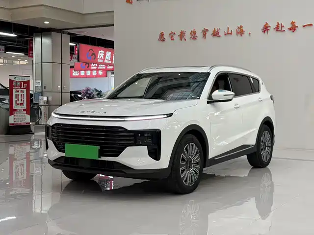 2025 JETOUR X70