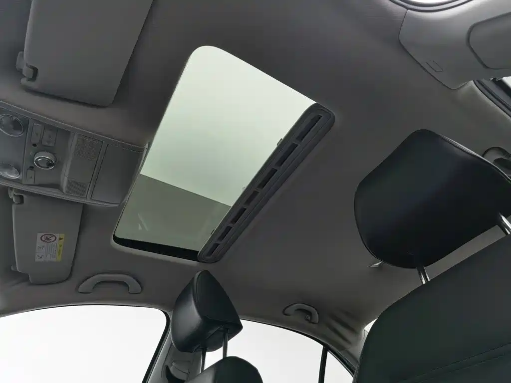 Volkswagen Sagitar — миниатюра 14
