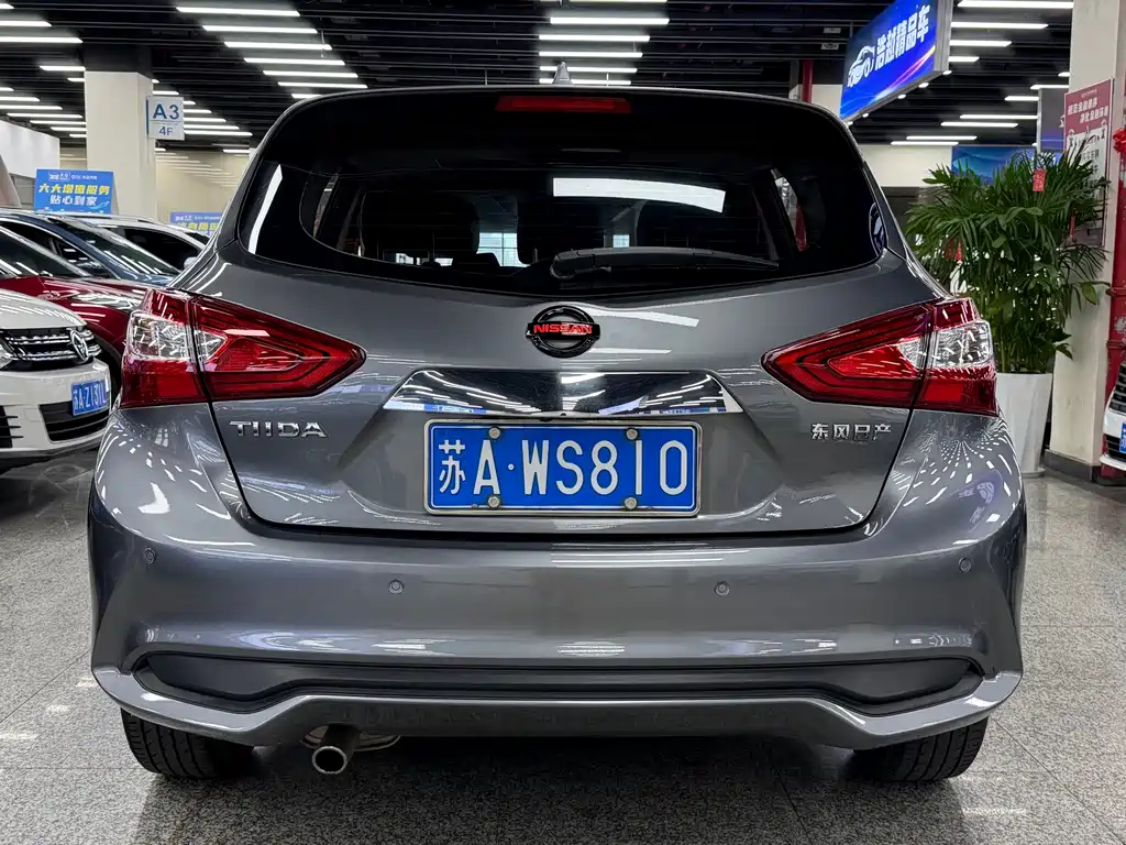 Nissan Tiida — миниатюра 10