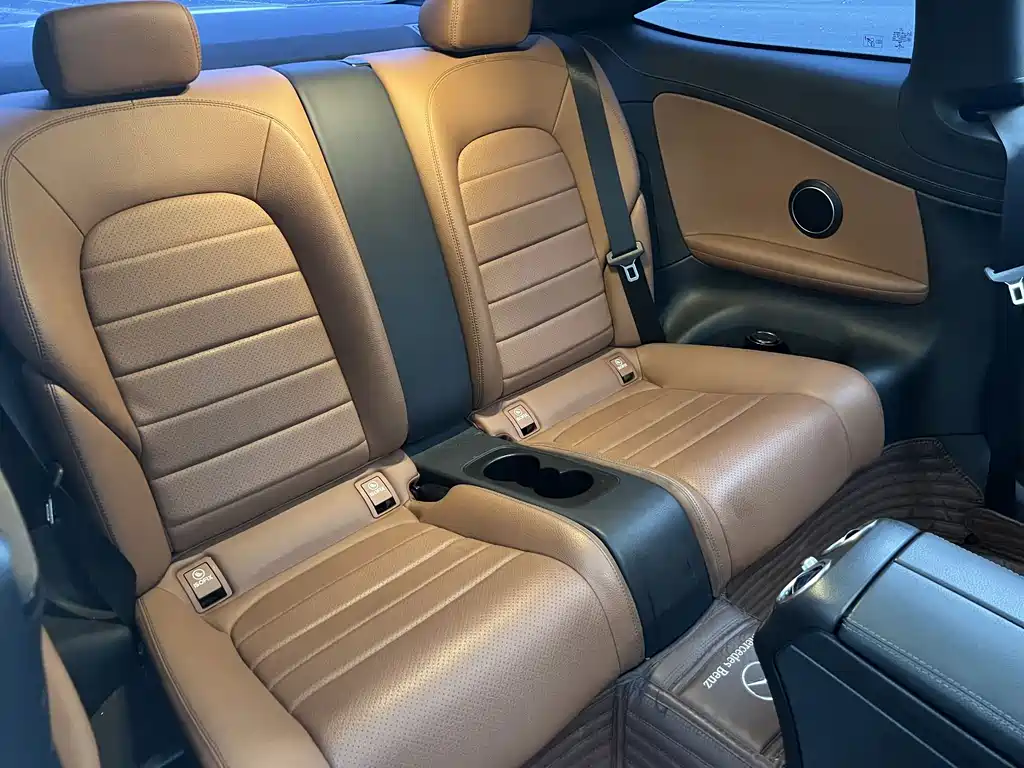 Mercedes-Benz C-Class (Import) — миниатюра 11