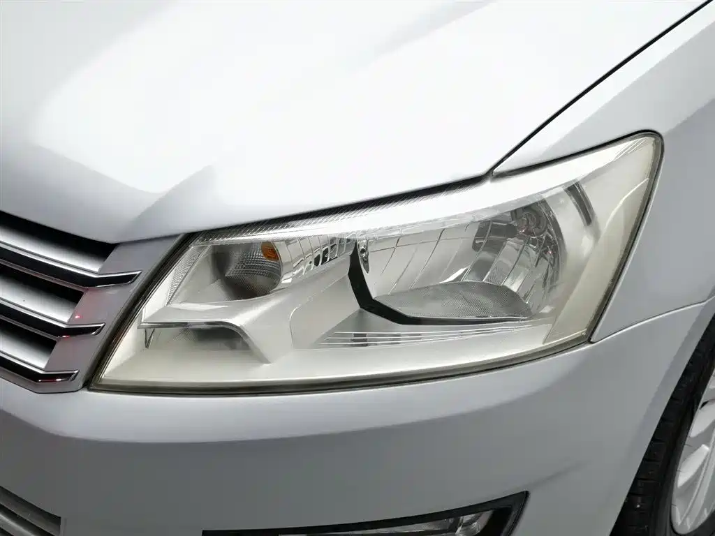 Volkswagen Santana 2013 1.6L AT Luxury