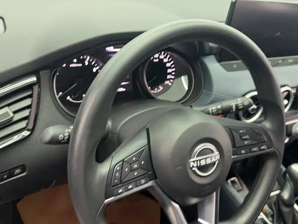 Nissan Qashqai — миниатюра 5