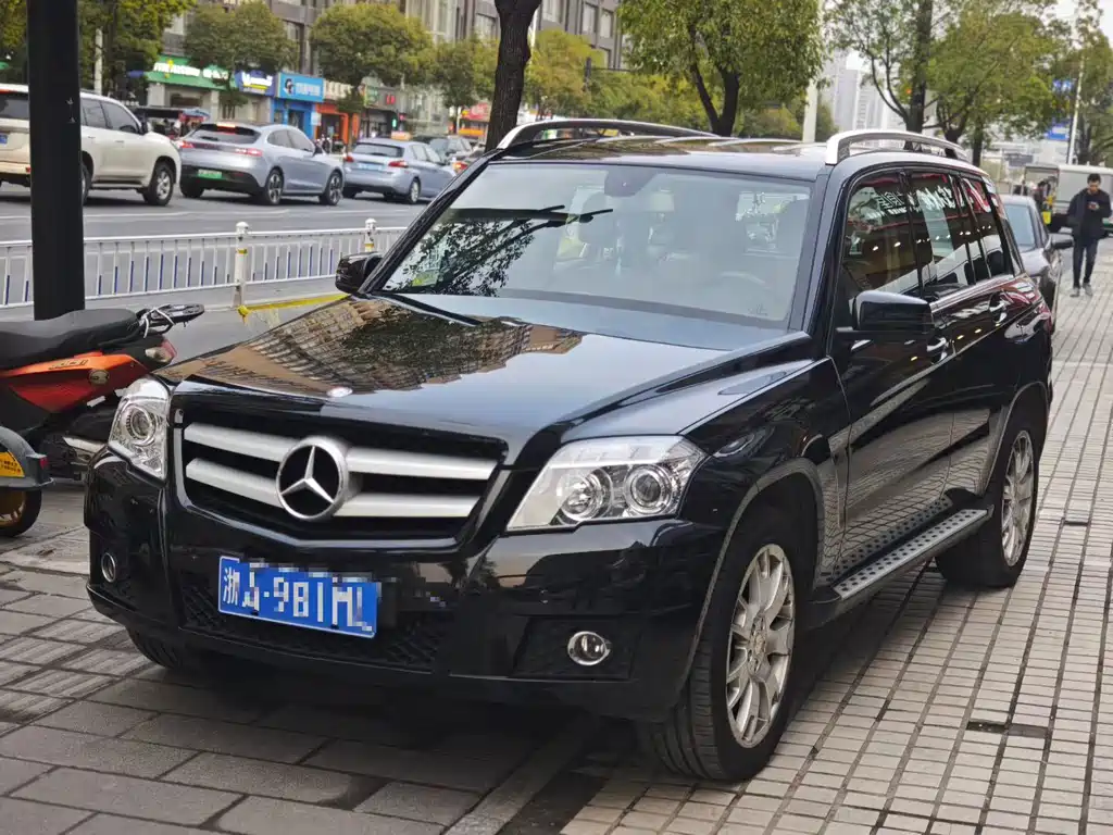 Mercedes-Benz GLK-Class (Import) 2012