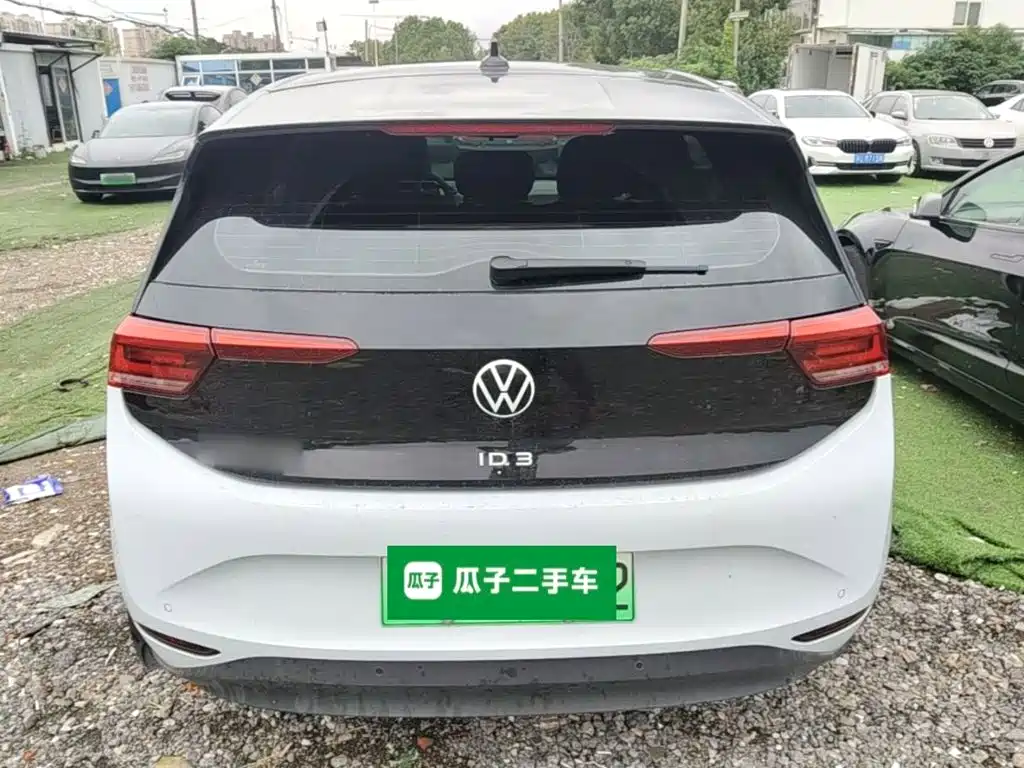 Volkswagen ID.3 — миниатюра 6