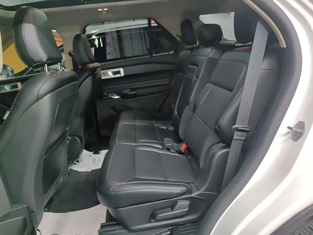 Ford Explorer — миниатюра 17