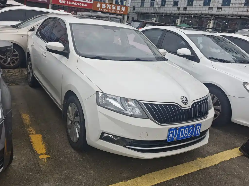 Skoda Rapid — миниатюра 3