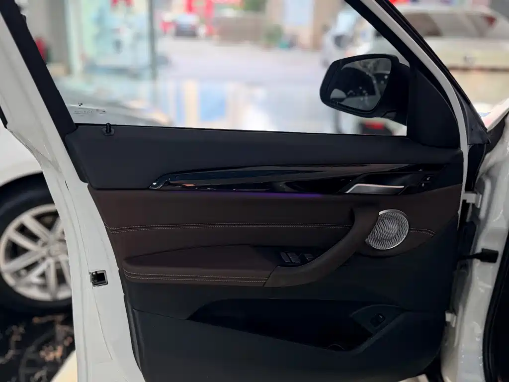 BMW X1 — миниатюра 5