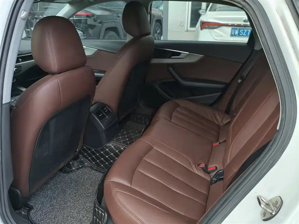 Audi A4L — миниатюра 5