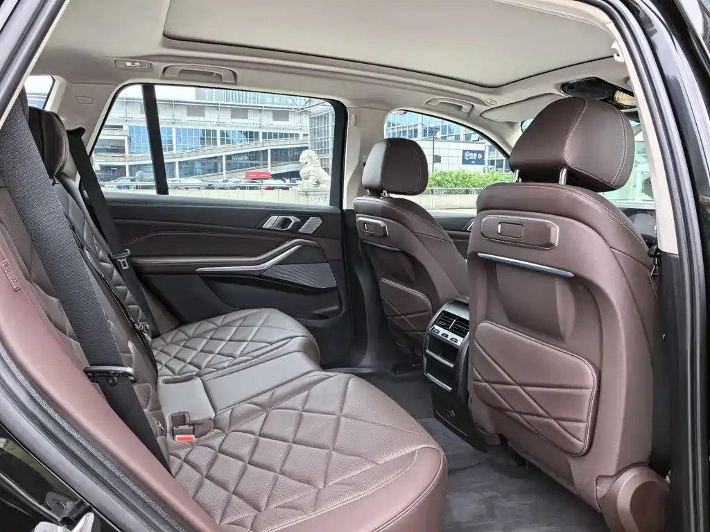 BMW X5 — миниатюра 12
