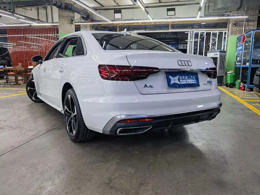 Audi A4L — миниатюра 4