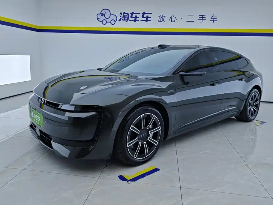 Ауди Ауди. Audi E5 Sportback