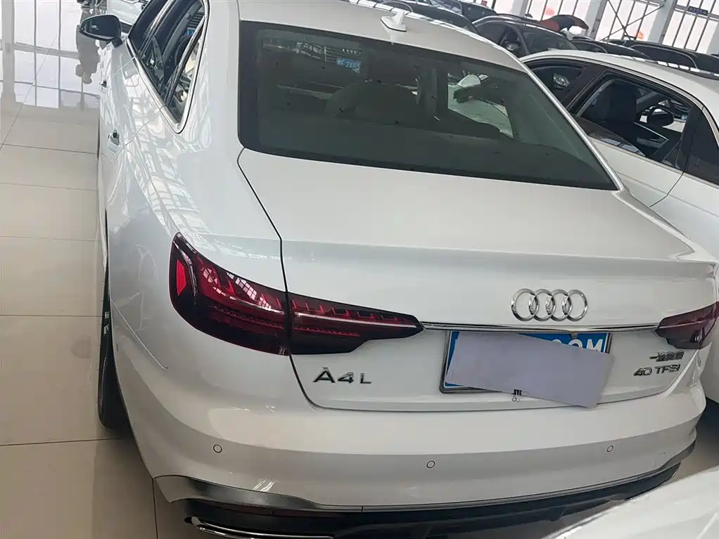 Audi A4L 2020 40 TFSI Luxury