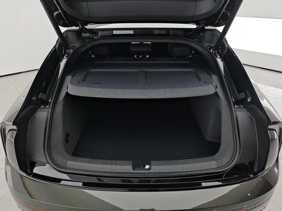 Ауди Ауди. Audi E5 Sportback — миниатюра 4