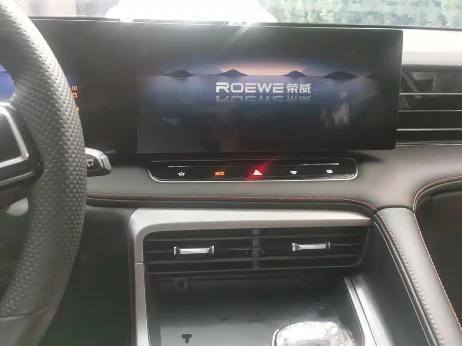 Roewe RX5 New Energy — миниатюра 13