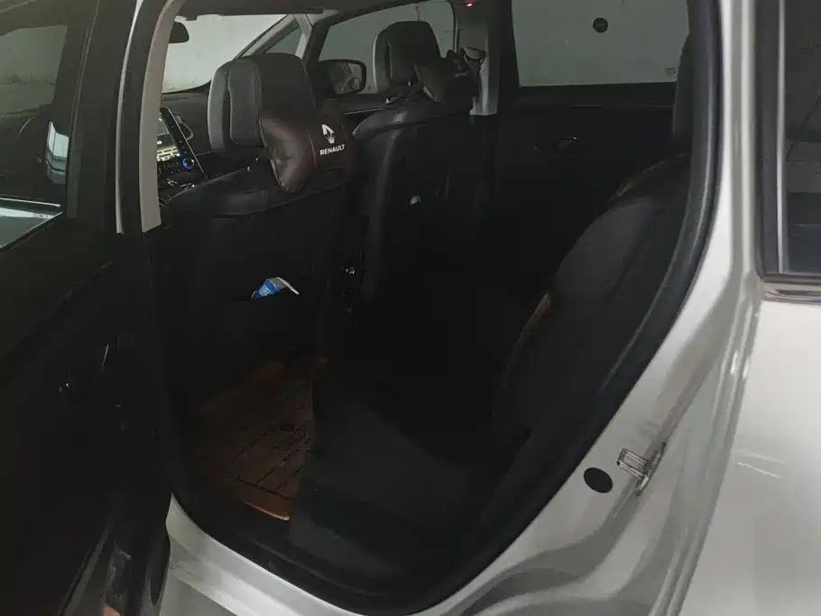 Renault Espace — миниатюра 11