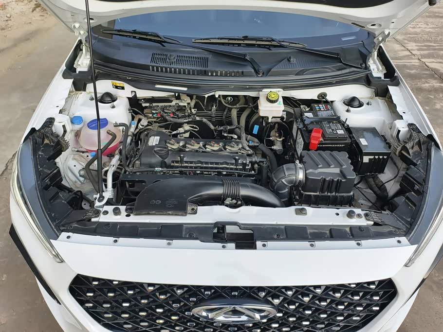 CHERY Tiggo 3x 1.5 л 2024 г. Белый, пробег 5000 км