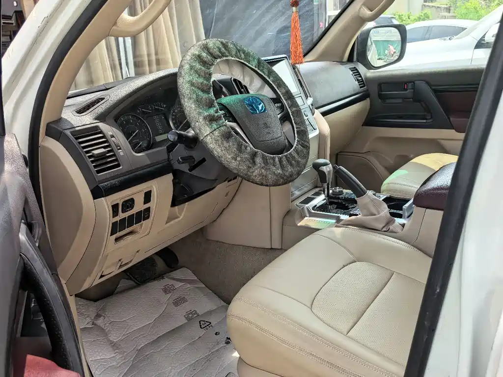 Toyota Land Cruiser 2016 4.0L AT