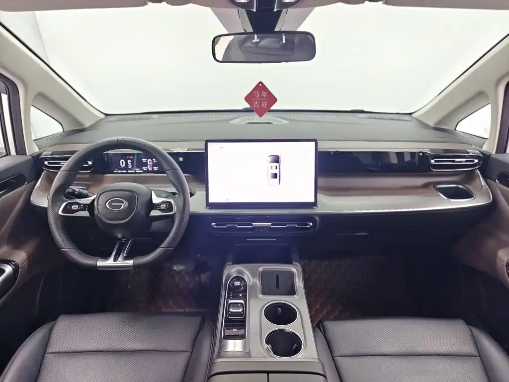 GAC Motor Trumpchi E8 PHEV — миниатюра 12