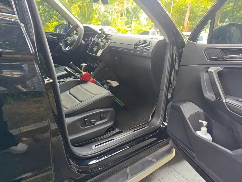 Volkswagen Tiguan L — миниатюра 17