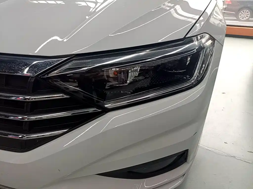 Volkswagen Sagitar — миниатюра 24