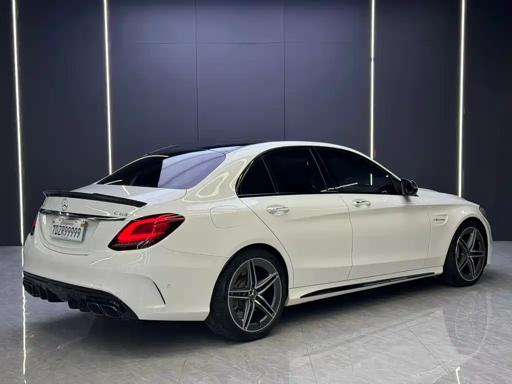 Mercedes-Benz C-Class AMG — миниатюра 9