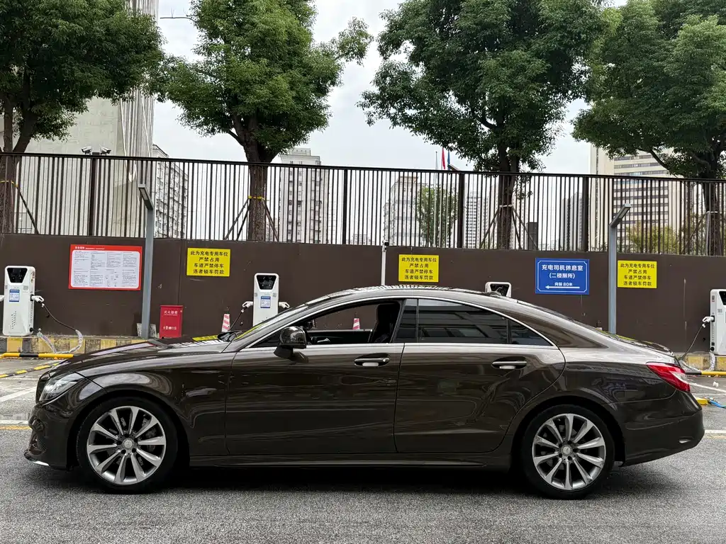 Mercedes-Benz CLS — миниатюра 3