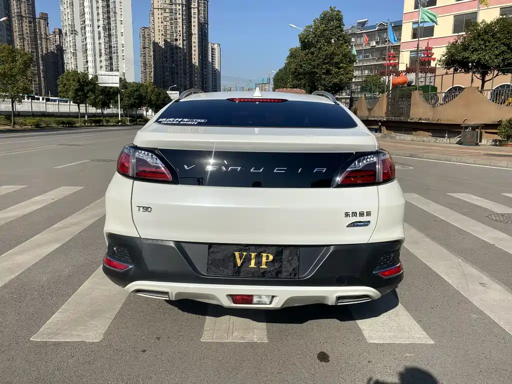 Venucia T90 — миниатюра 8