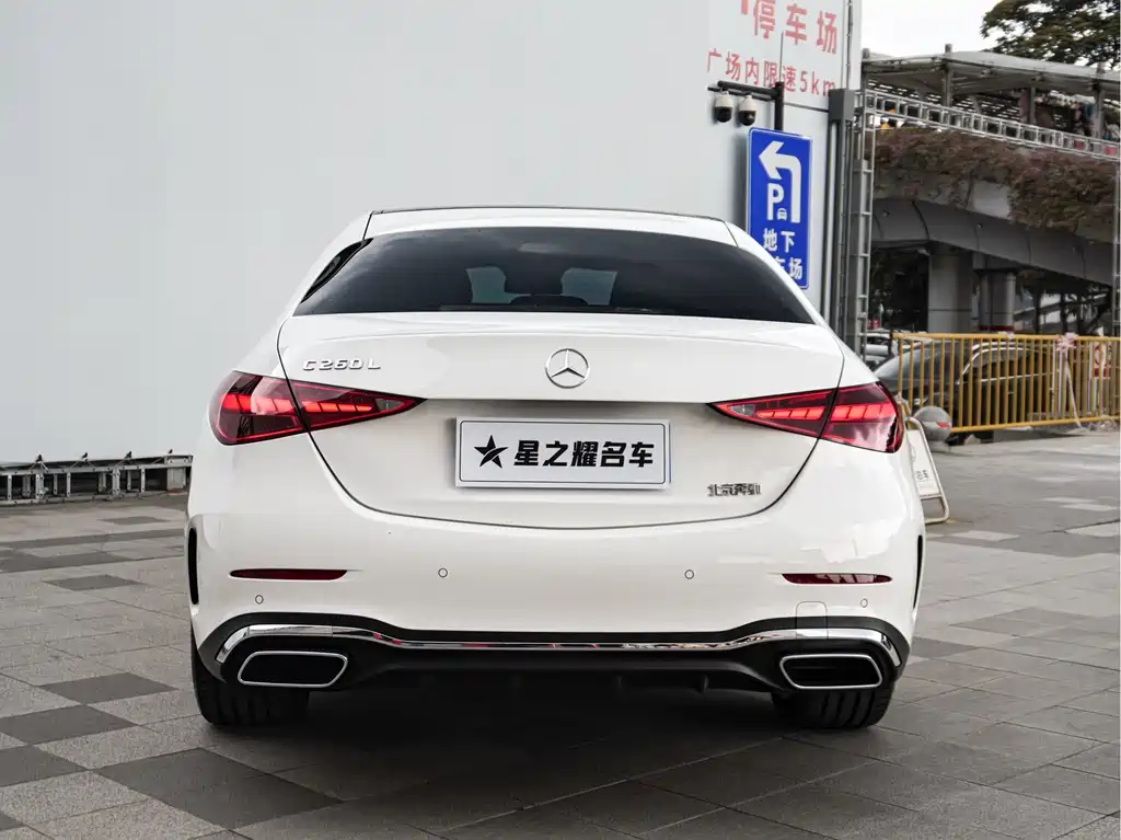 Mercedes-Benz C-Class — миниатюра 4