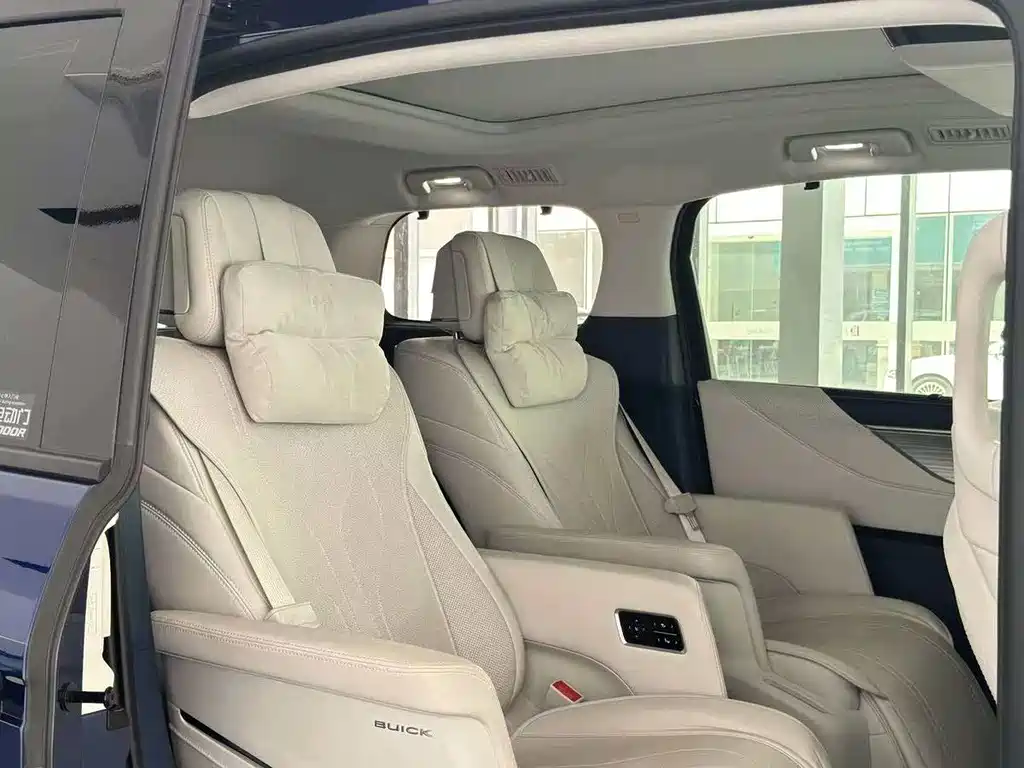 BUICK GL8 NEW ENERGY